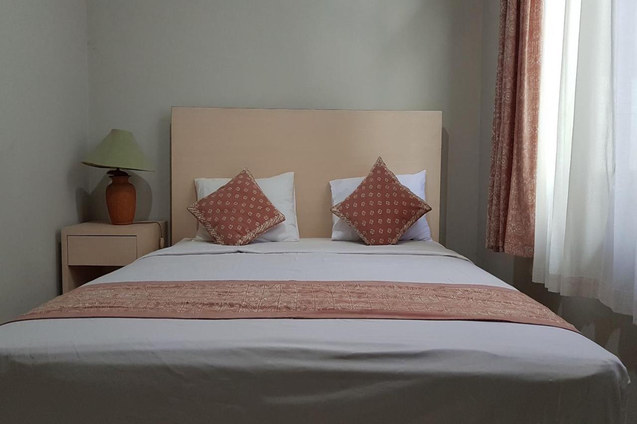 Oyo 3819 Hotel Winotosastro Yogyakarta Exterior photo